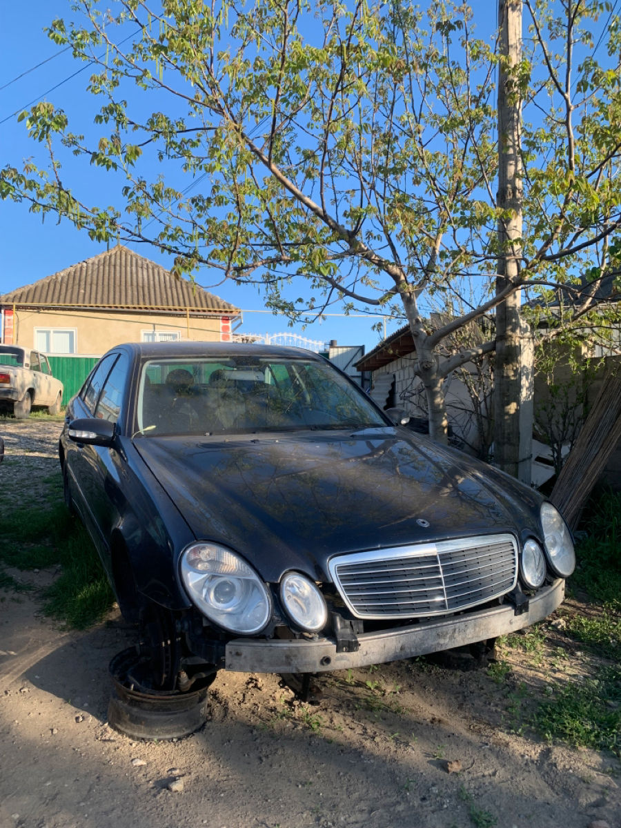 Mercedes Benz w211 foto 0
