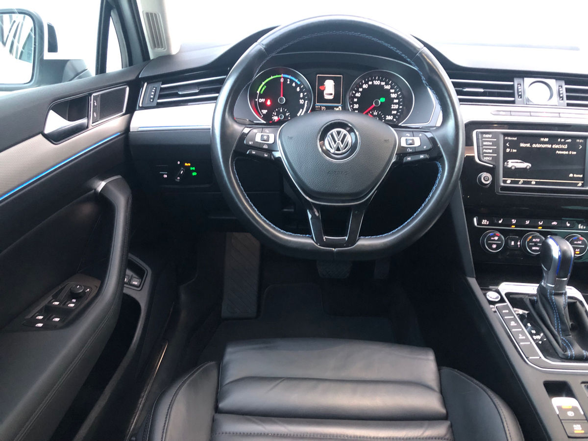 Volkswagen Passat foto 10