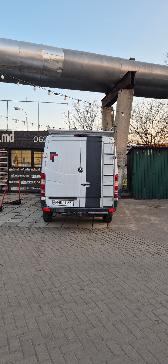 Mercedes Sprinter 316 ,120kw,,,anu 2017 ,adus  recent din Germania ,merge super ,kilometri originali cu carte service,sunt 2 sprintere 316 automată  și manual ,încălzire autonoma wabasto originală,,,
 foto 8