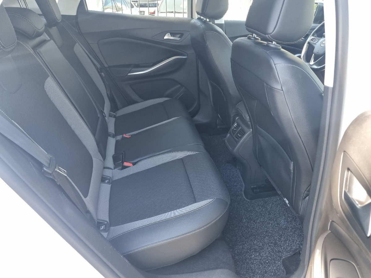 Opel Grandland X 2022 photo 16