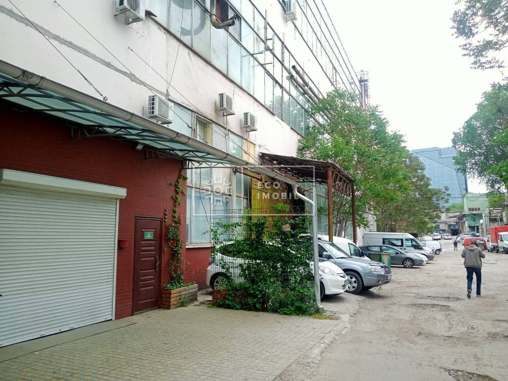 Chirie, spațiu industrial, Centru, str. M.Dosoftei, 1200 m.p, 4200 euro foto 0