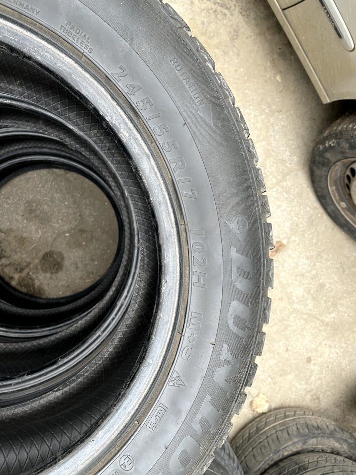 245 55 r17 Dunlop