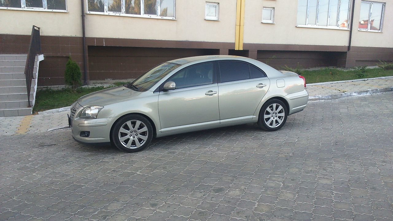 Toyota avensis диски