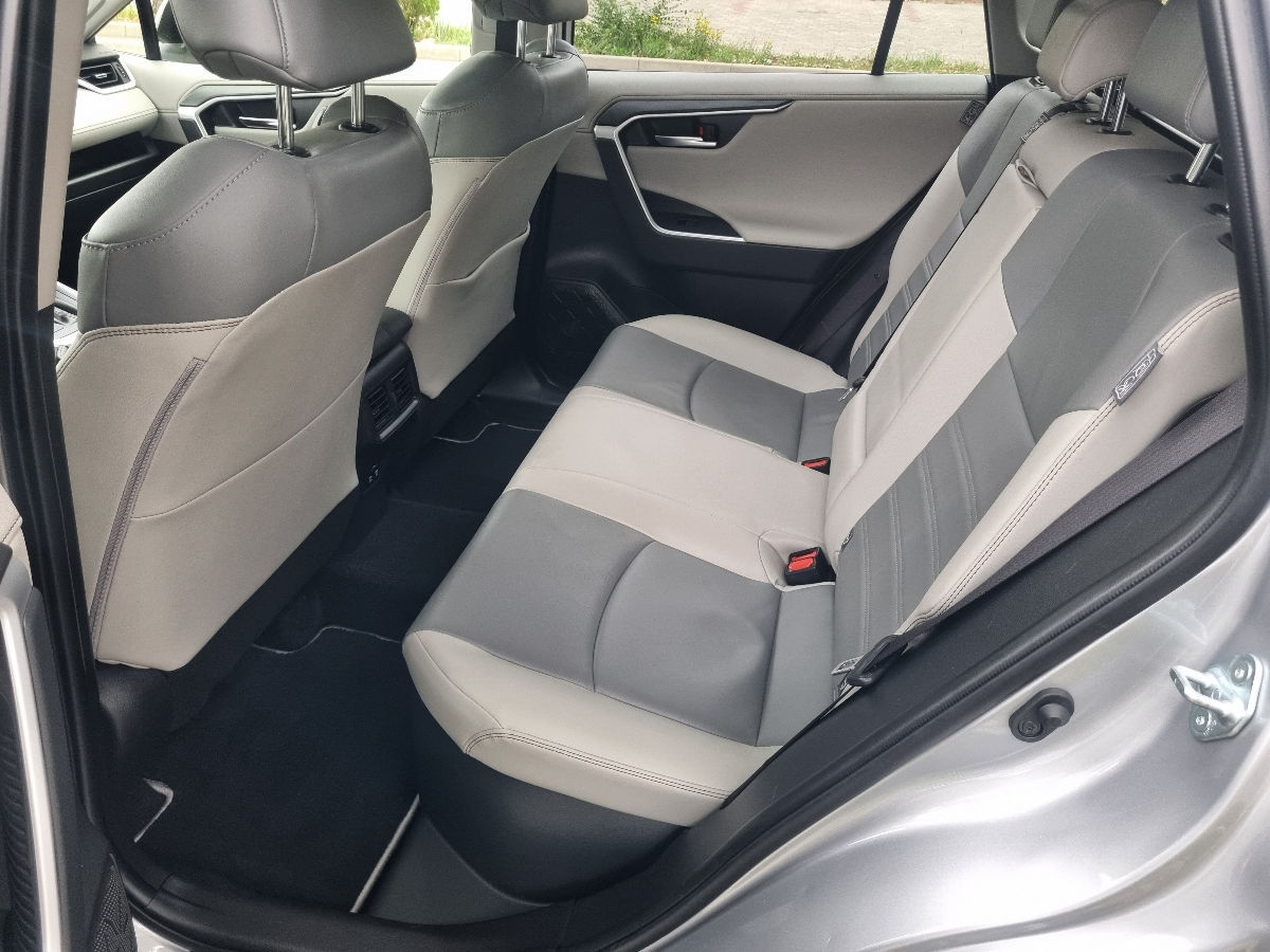 Toyota Rav 4 2020 photo 17