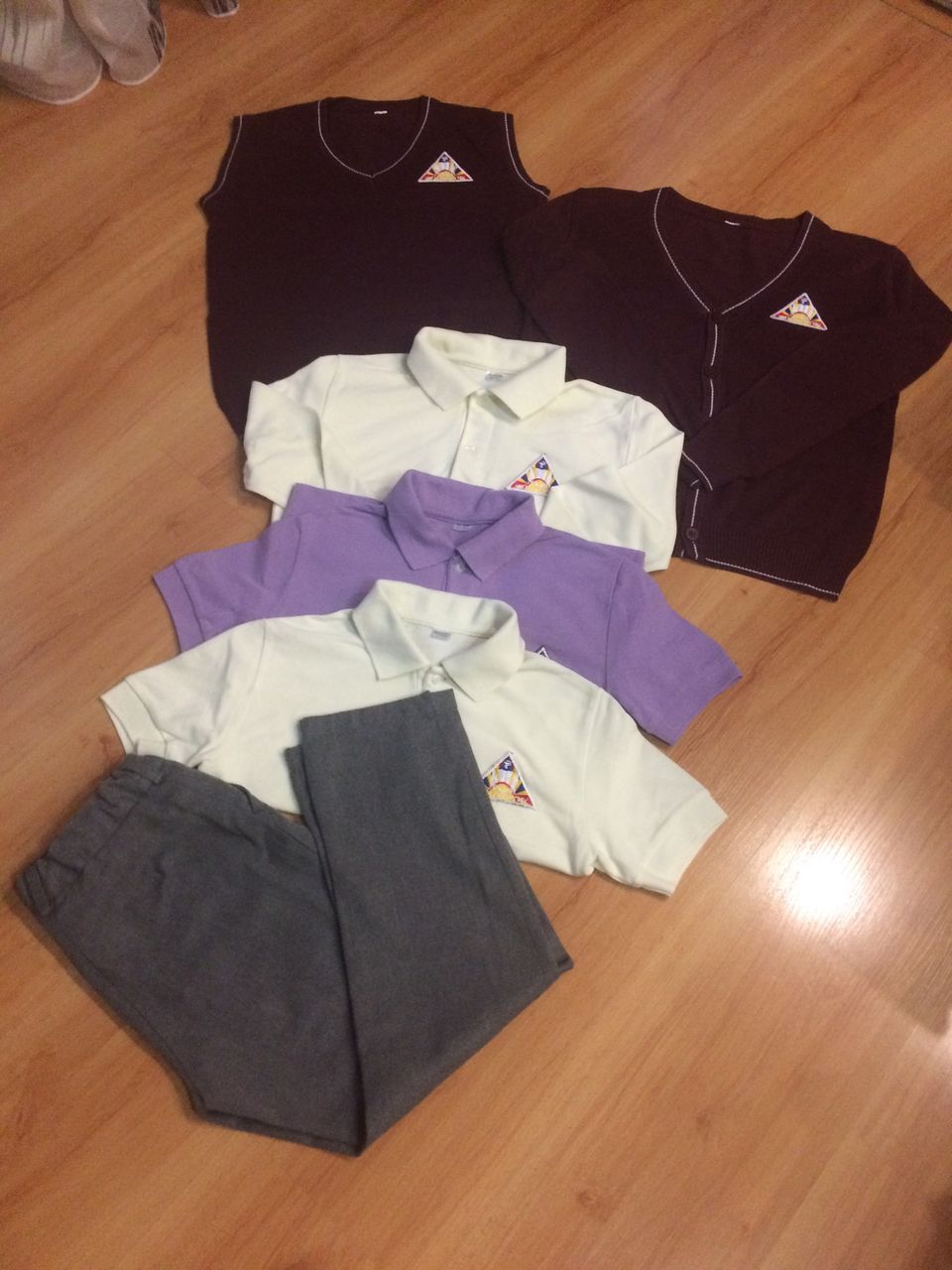 Школьная форма лицея « Наталья Георгиу « 1 класс . Состояние отличное