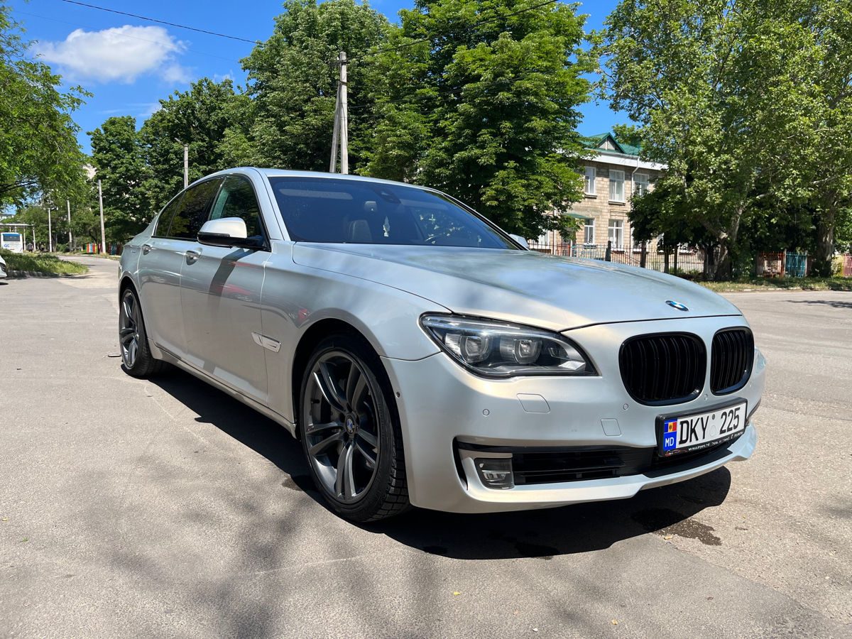 BMW 7 Series foto 0