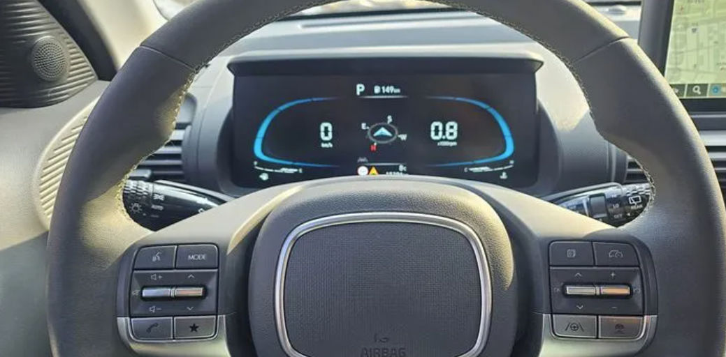 Hyundai Altele foto 2