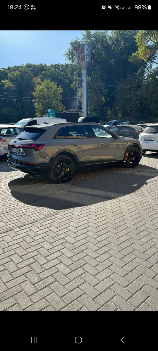 Audi E-tron Sportback foto 0