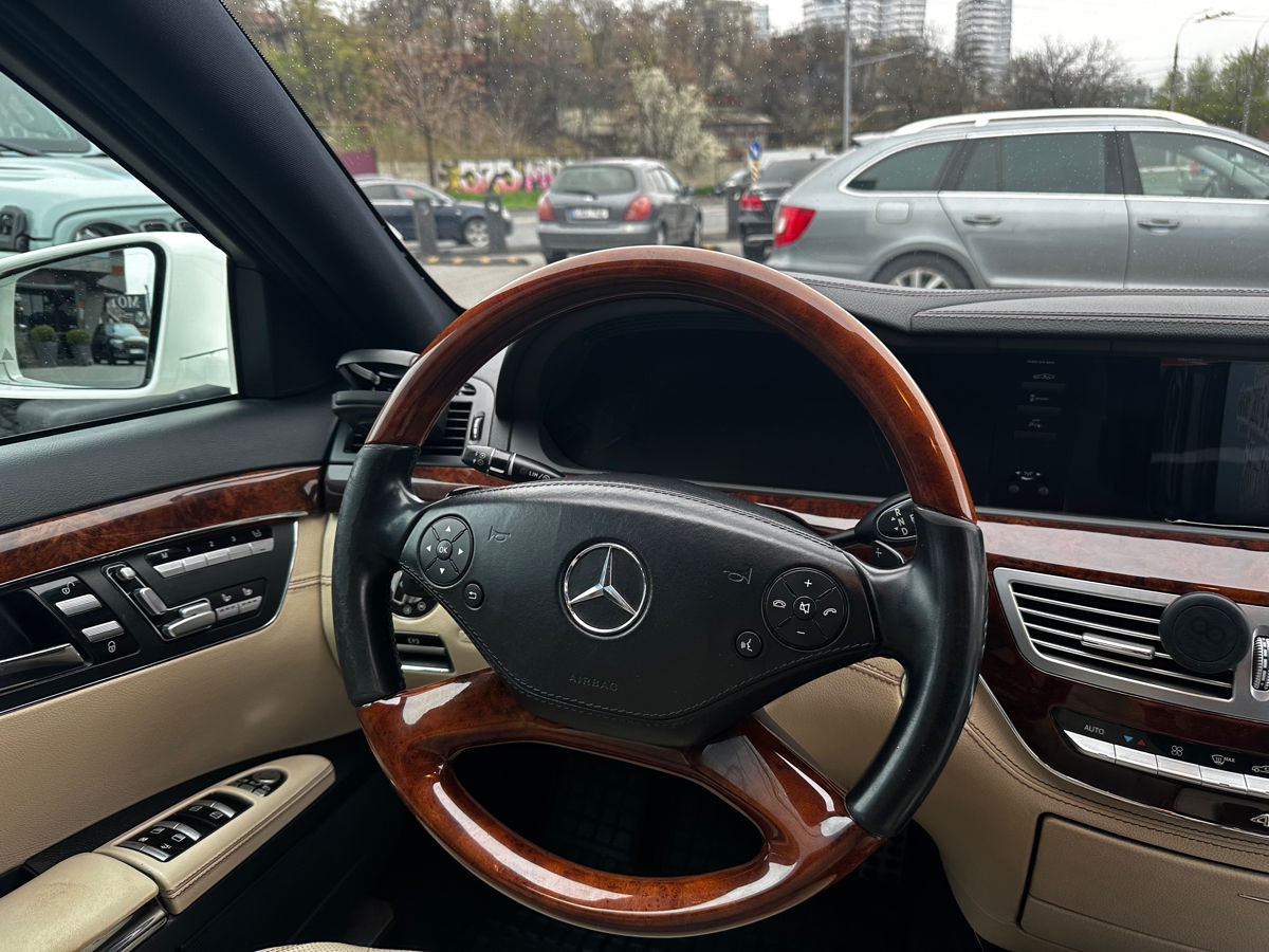 Mercedes S-Class foto 7