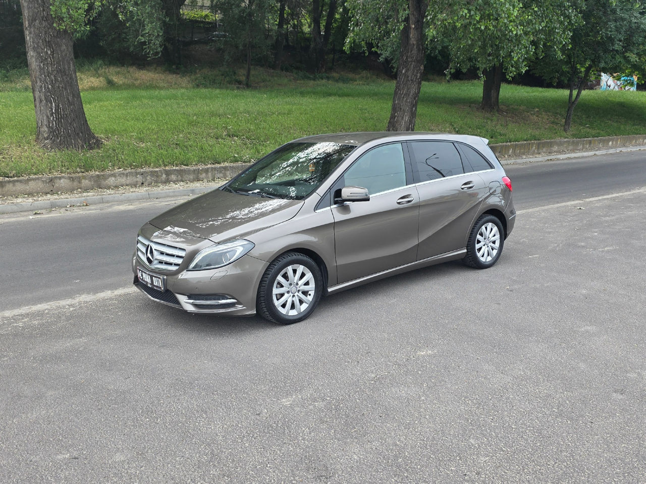 Mercedes B-Class foto 0