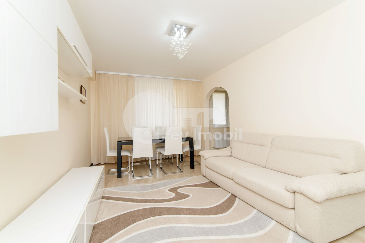 Apartament cu 2 camere, 80 m², Centru, Chișinău foto 1