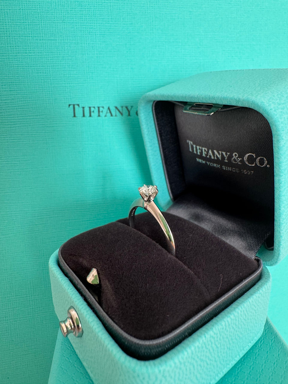 Inel Tiffany &Co cu diamant foto 1