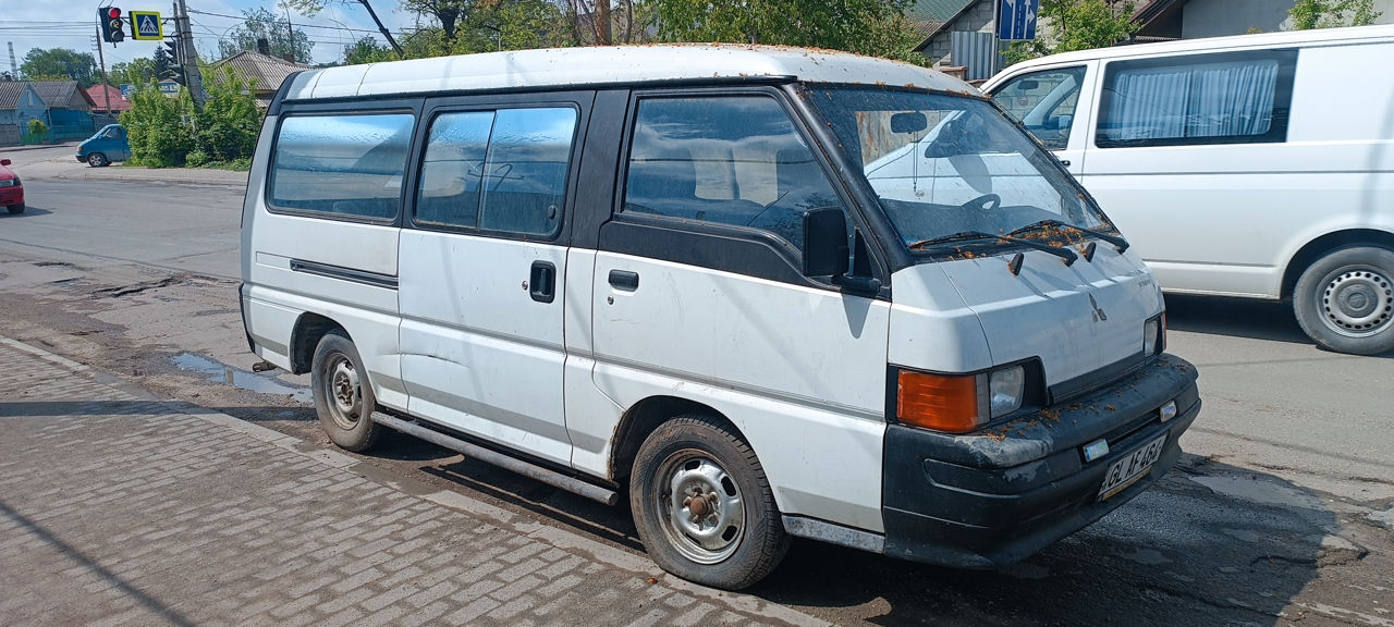 Mitsubishi L300 foto 0