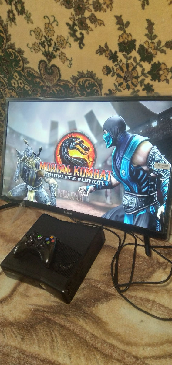 Обслуженный Xbox 360 slim + 70 игр  - внутри без грязи и пыли, чистый и ухоженный, прошитый фото 9