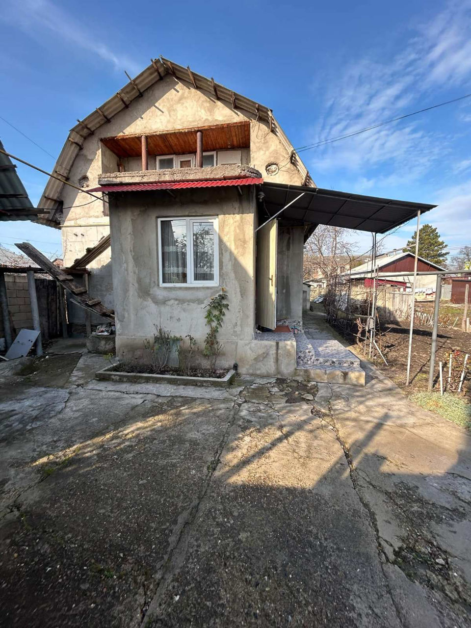 Casa mare cu mansarda nefinisata foto 2