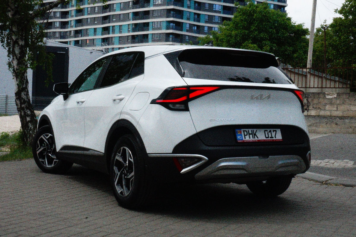 Experiență Premium în Inchiriere Auto la Best Auto Rent Chișinău RO-RU-ENG foto 7