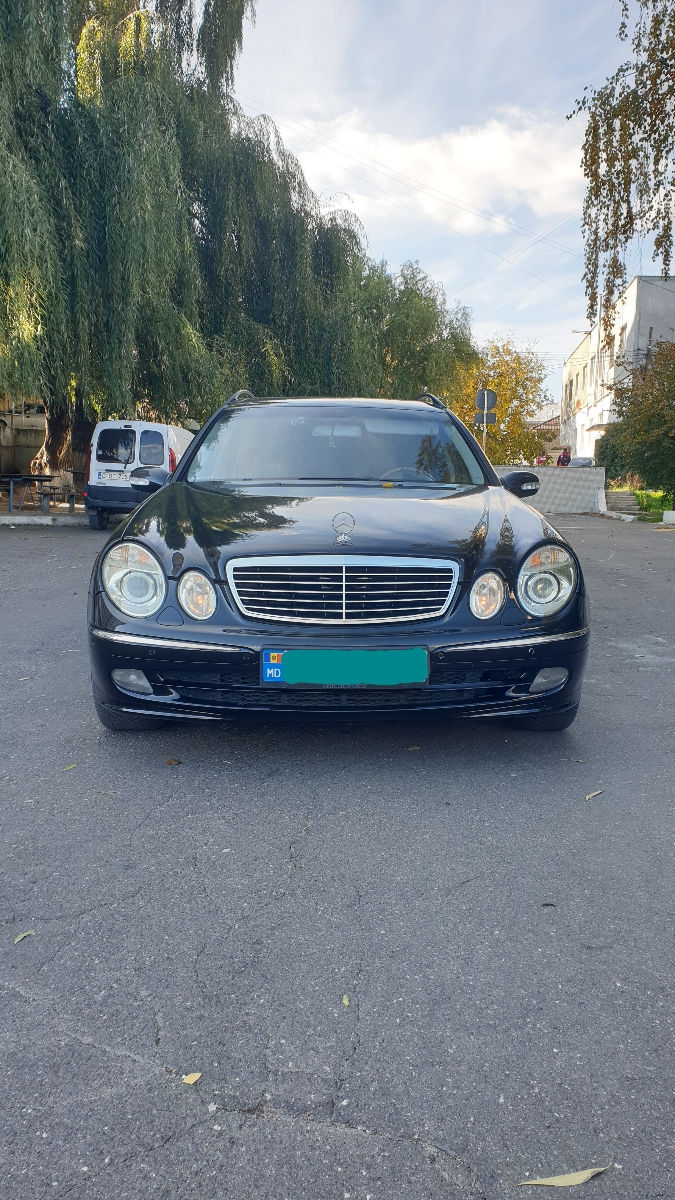 Mercedes E-Class foto 0