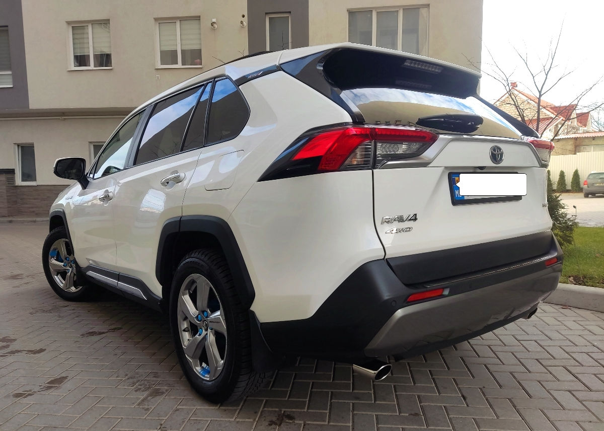 Toyota Rav 4 фото 1