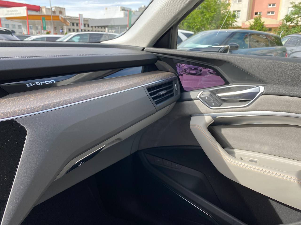 Audi e-tron foto 8
