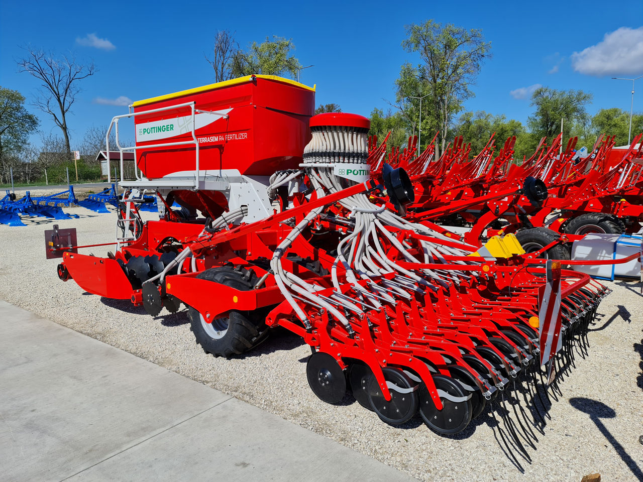 Посевной комплекс Pottinger Terrasem R4 Fertilizer foto 3