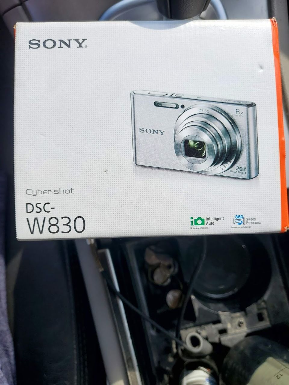 Nou Sony Cyber-shot DSC-W830 20Mpix Carl Zeiss, 8X optical zoom ...