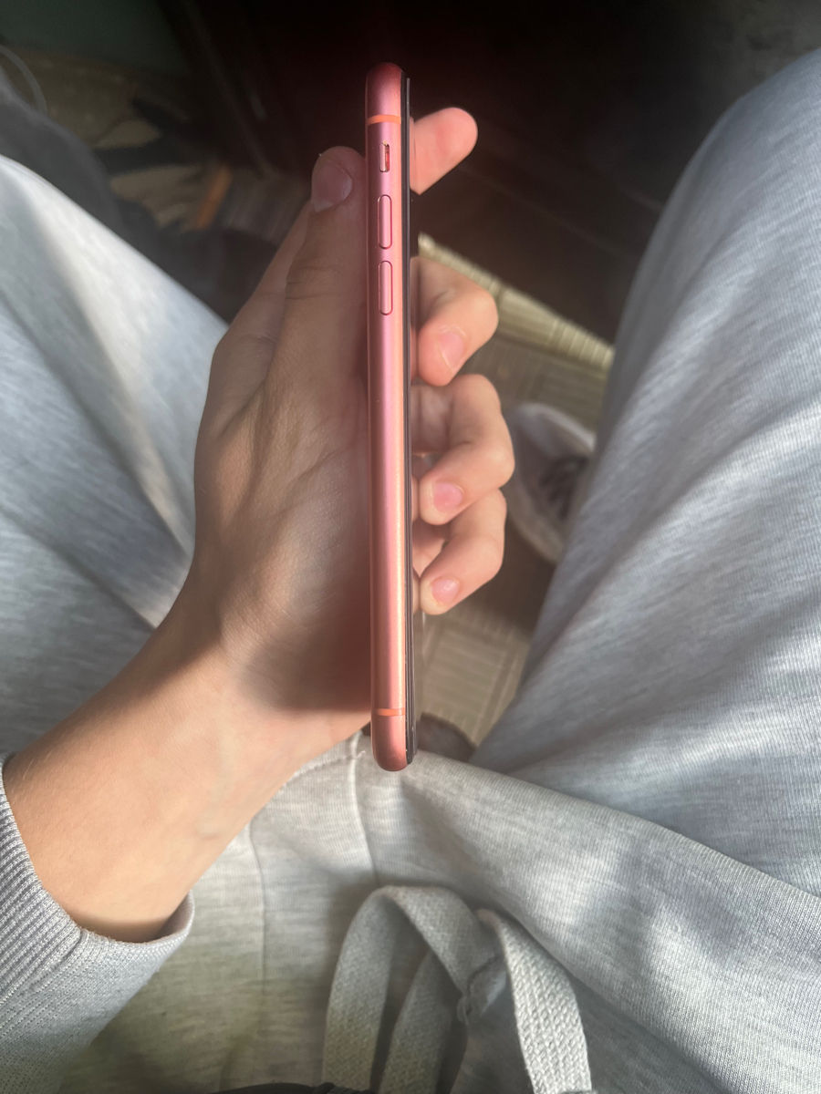 Schimb/Vand iPhone XR foto 6
