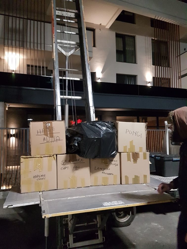 Lift mobil, auto lift de ridicare a materialelor de constructii foto 2