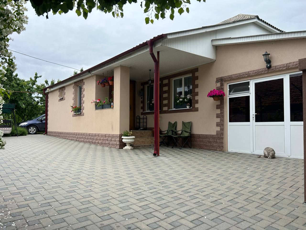 Casă spre vânzare cu 2 camere, 80 m2 în Suburbie, Straseni foto 0