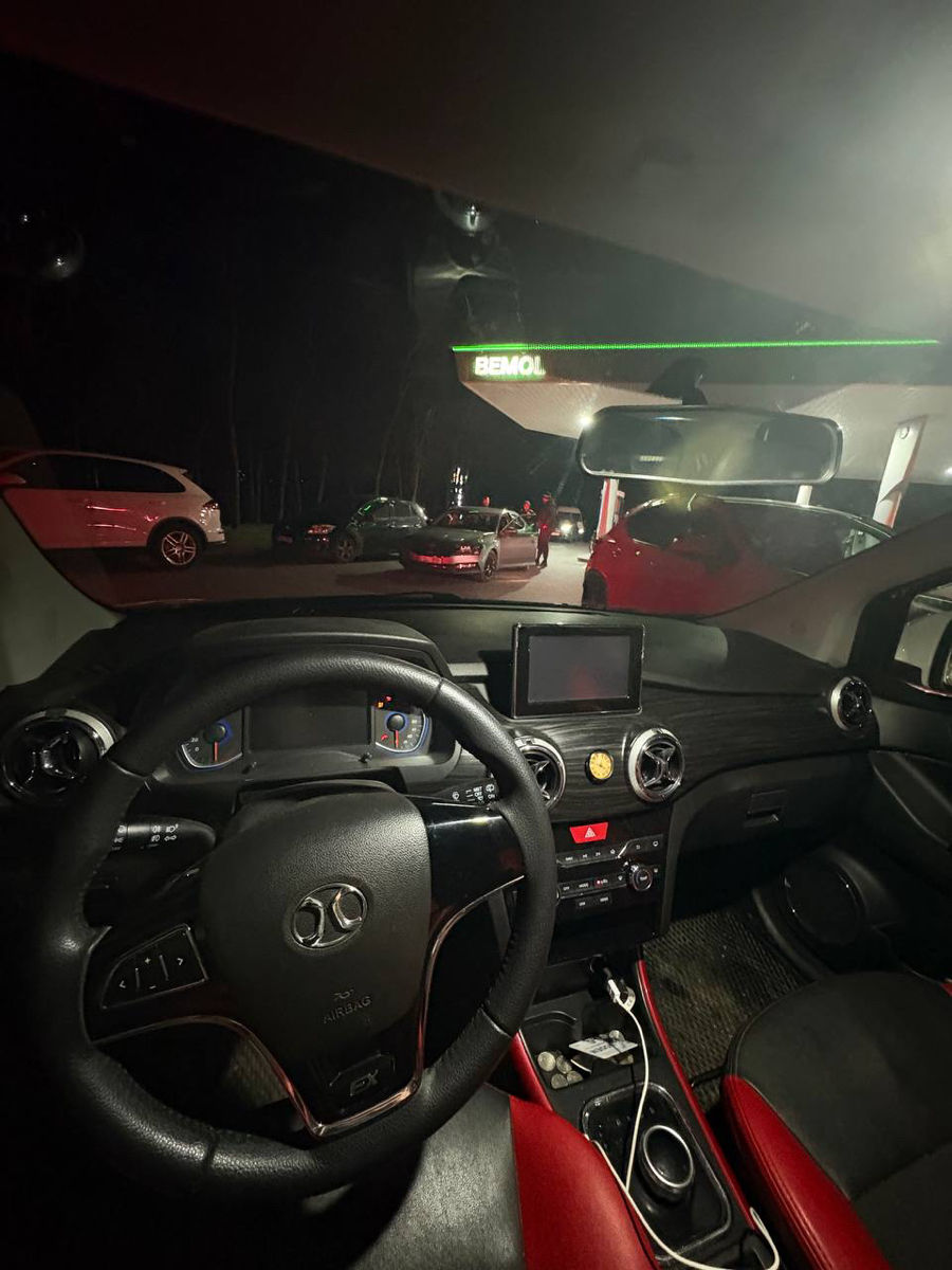 BAIC EX360 foto 7