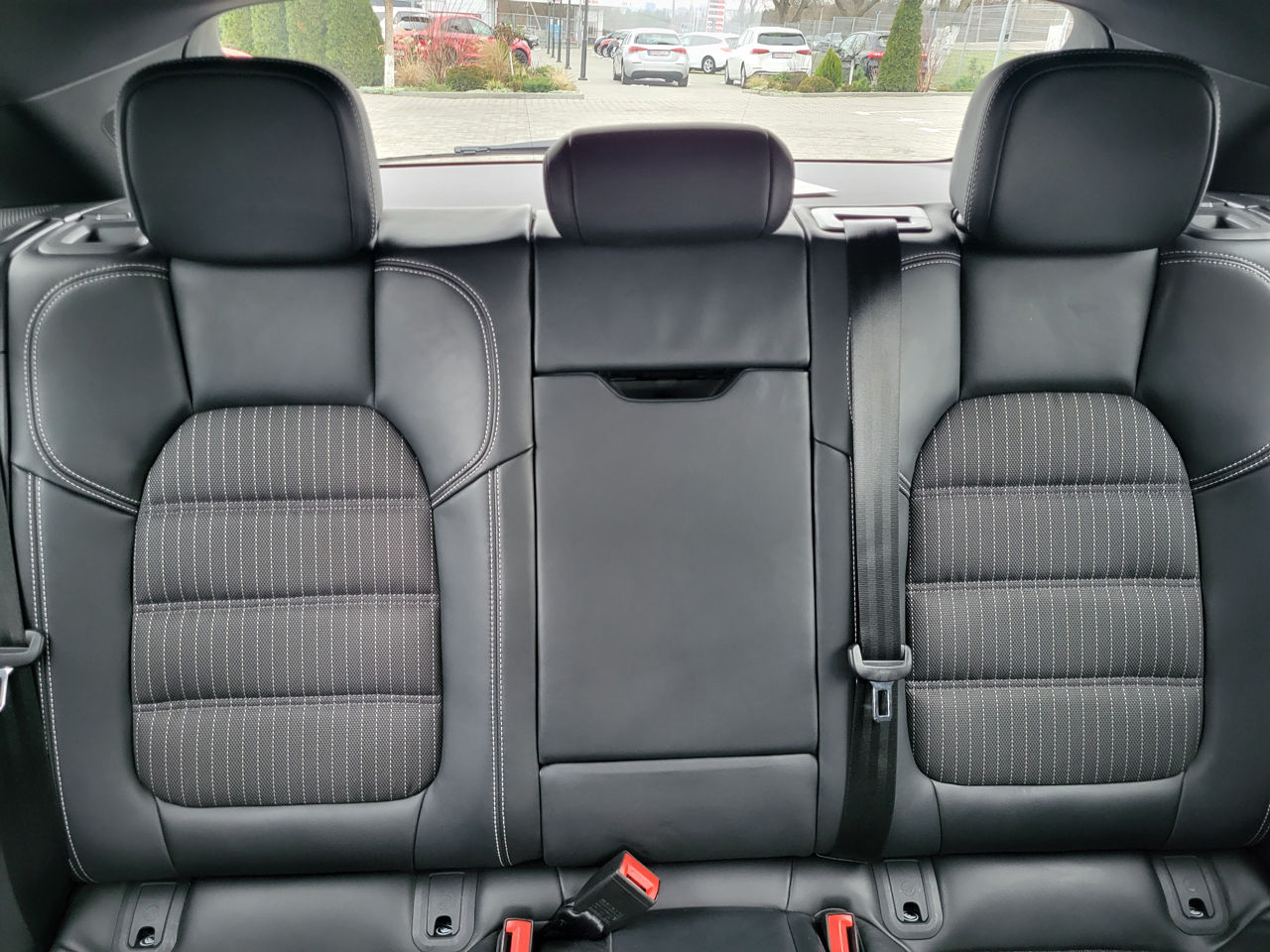 Porsche Macan фото 11