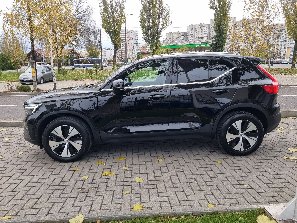 Volvo XC40 2023 photo 8