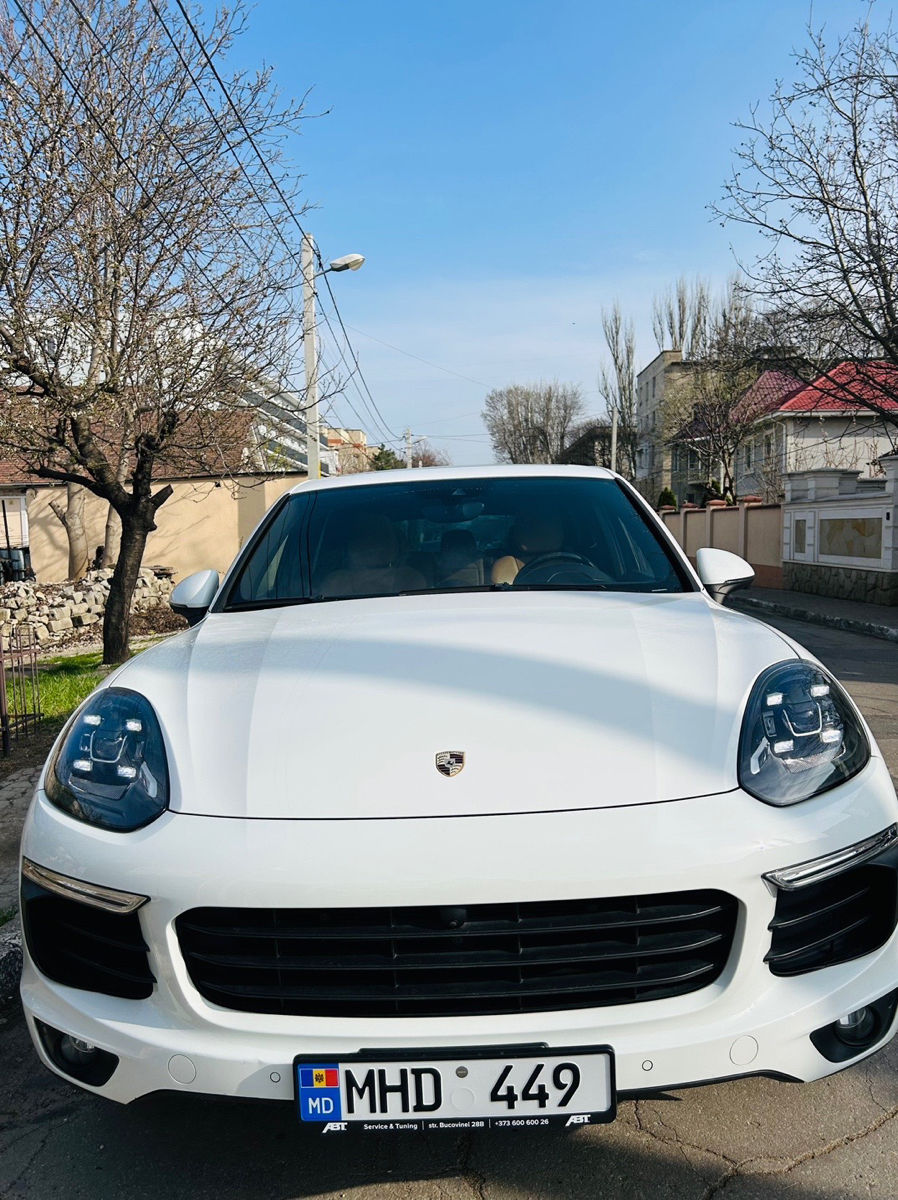Porsche Cayenne foto 1