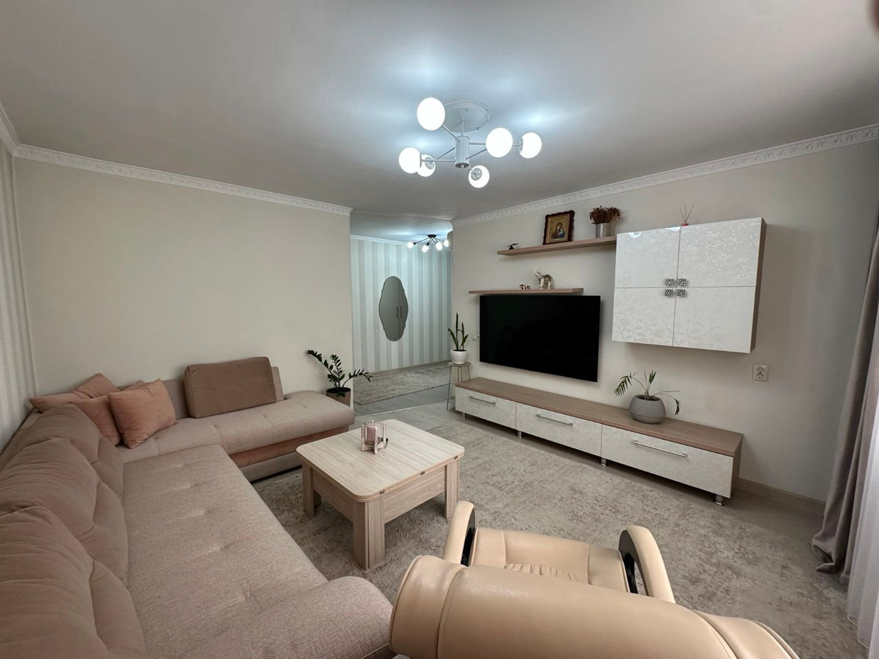 Apartament cu 3 camere, 75 m², Râșcani, Chișinău 2