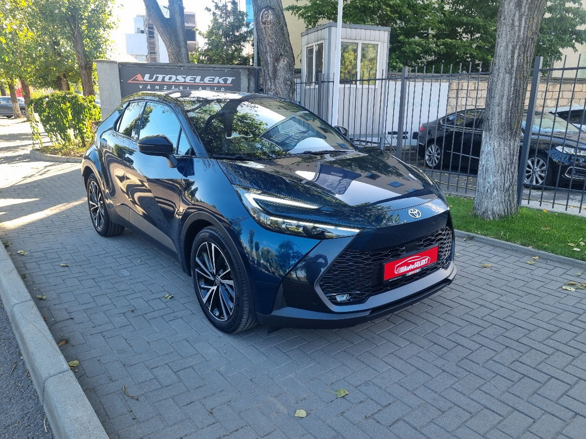 Toyota C-HR 2024 photo 3