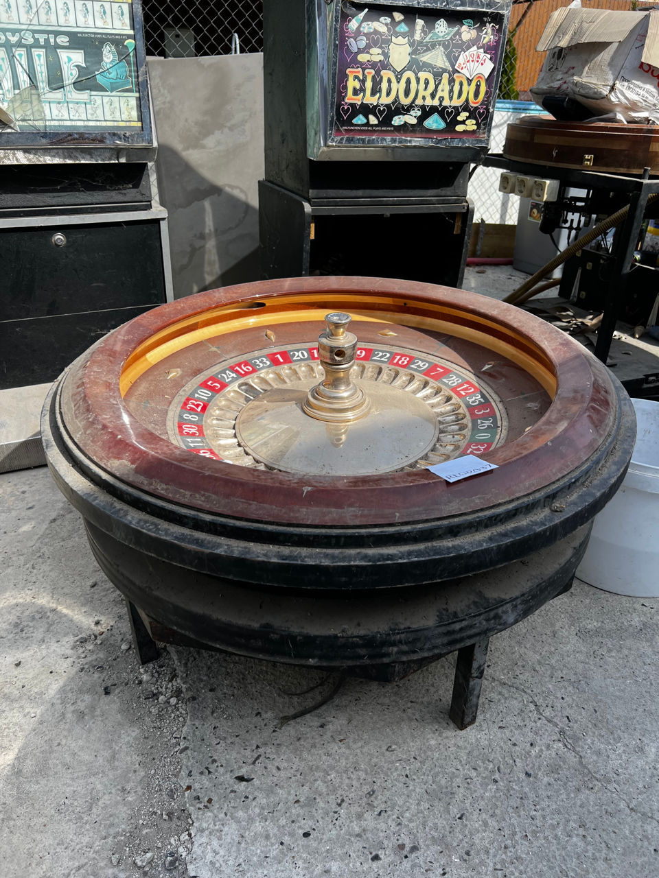 Anunț licitație foto 5