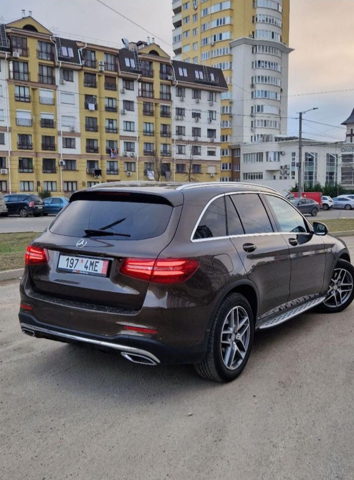 Mercedes GLC foto 1