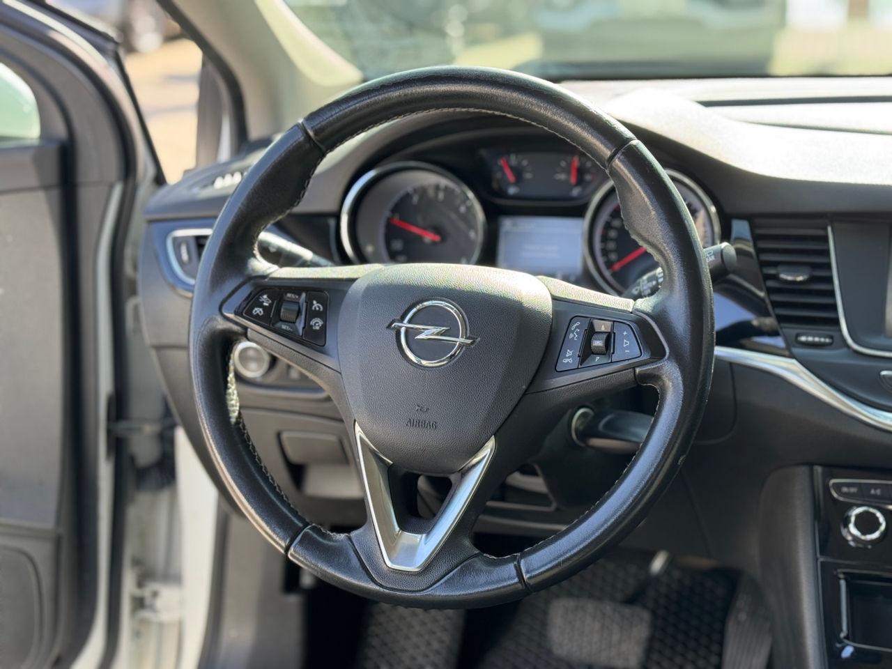 Opel Astra foto 8