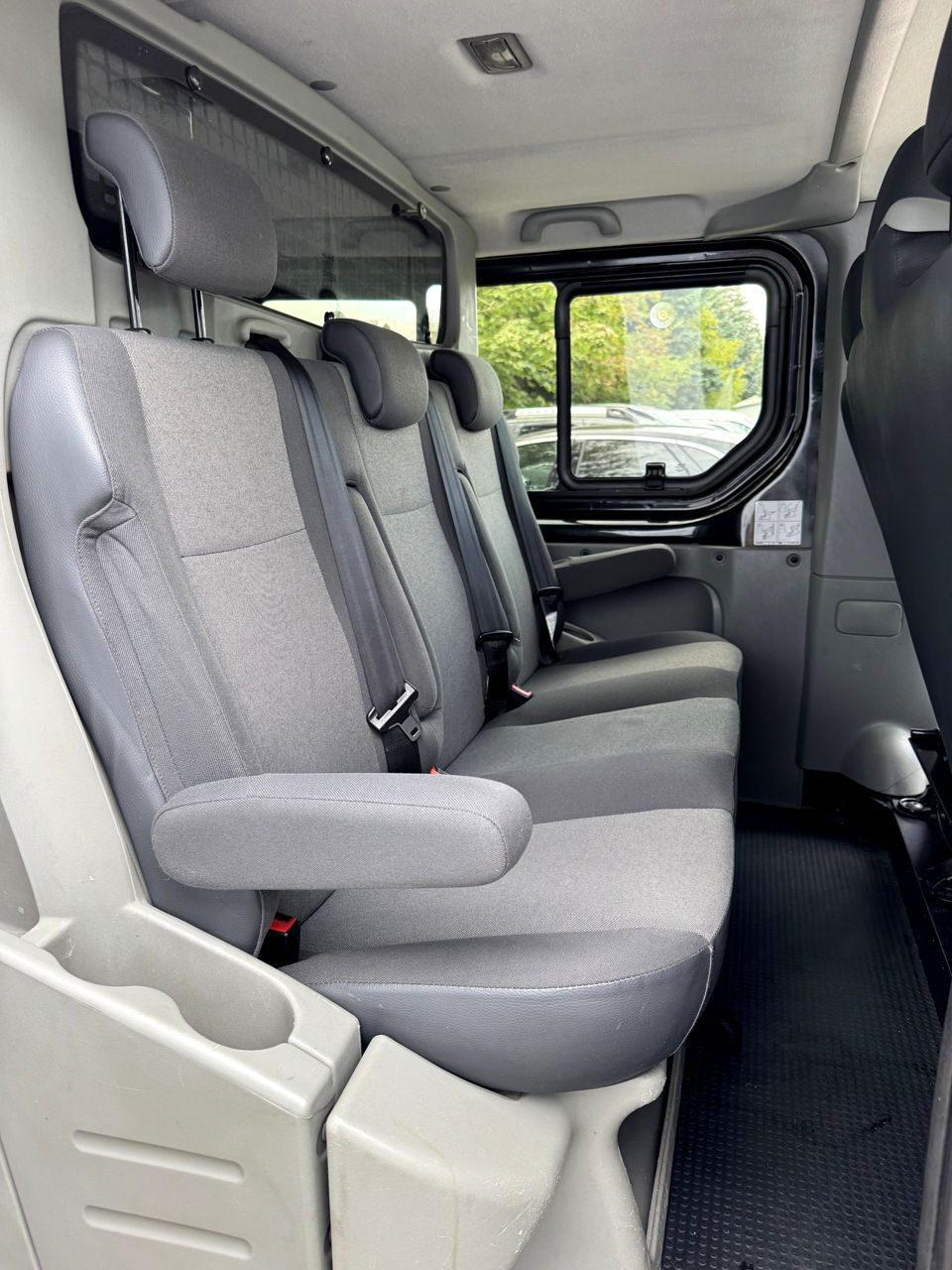Renault Trafic 6 locuri foto 13