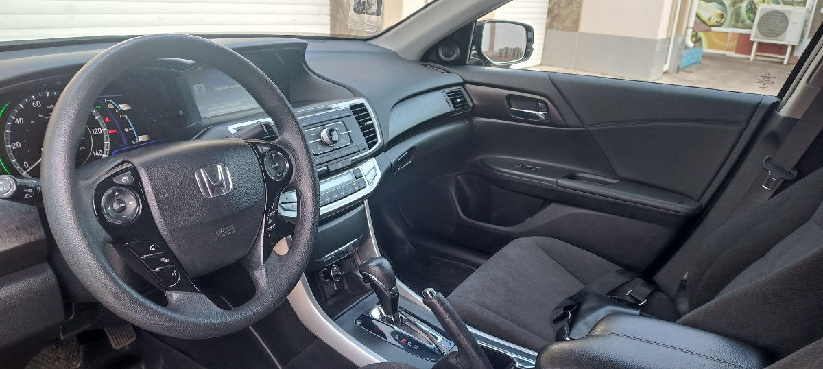 Honda Accord фото 5