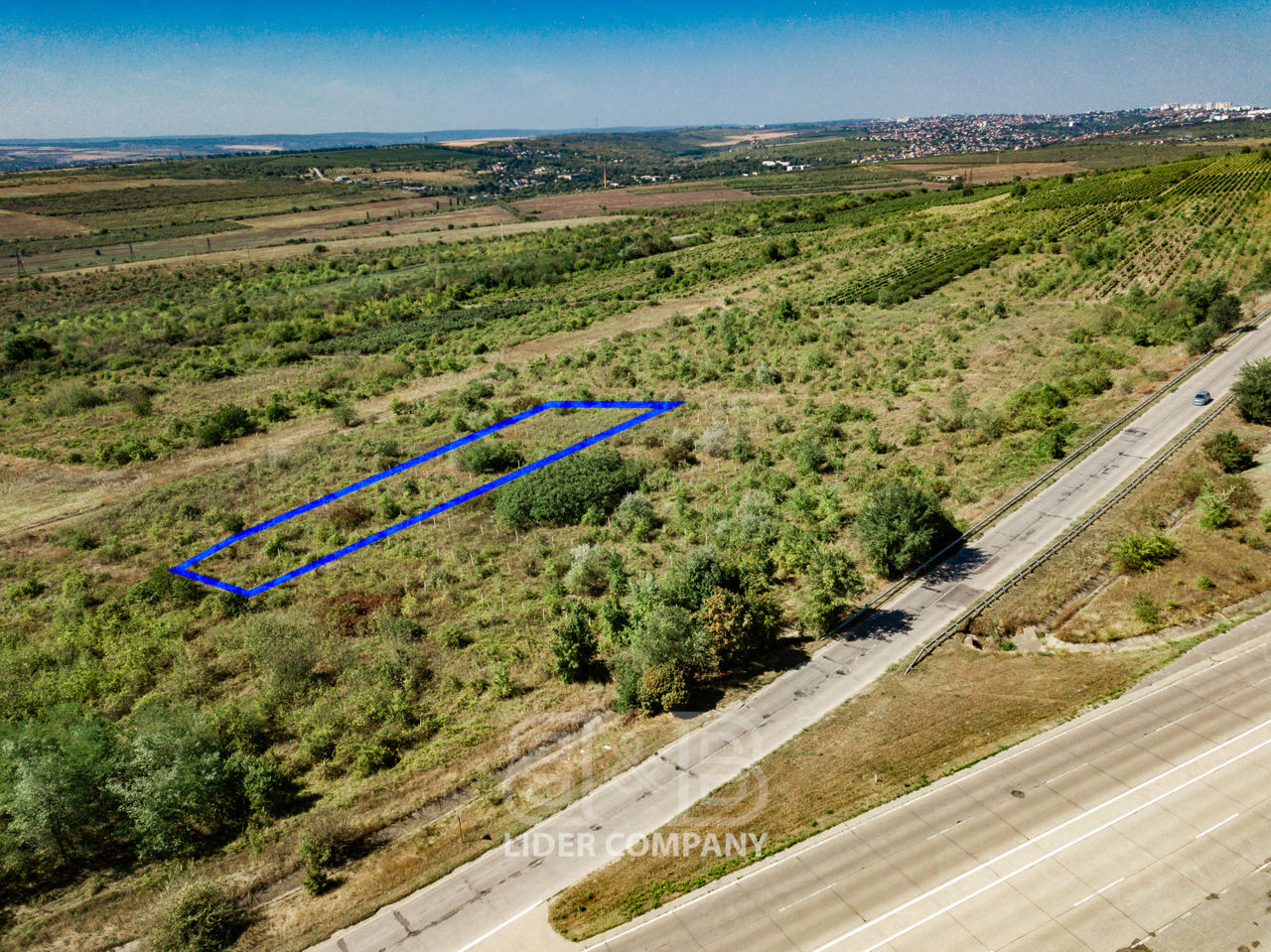 Teren Agricol - Drumul Național M3 str.Grenoble foto 2