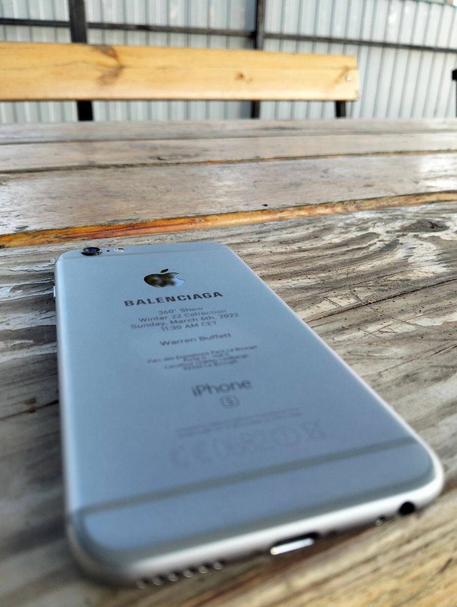 Apple iPhone 6s Balenciaga  foto 0