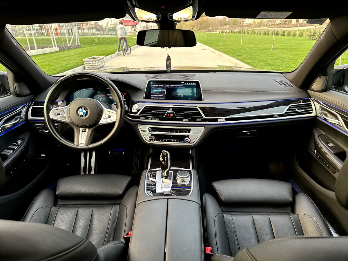 BMW 7 Series foto 6