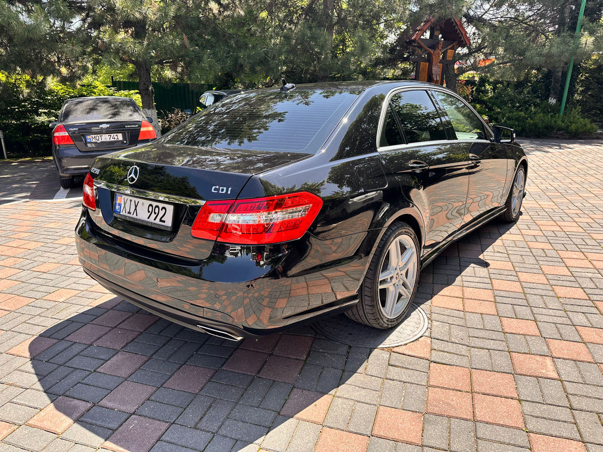 Mercedes E-Class фото 3