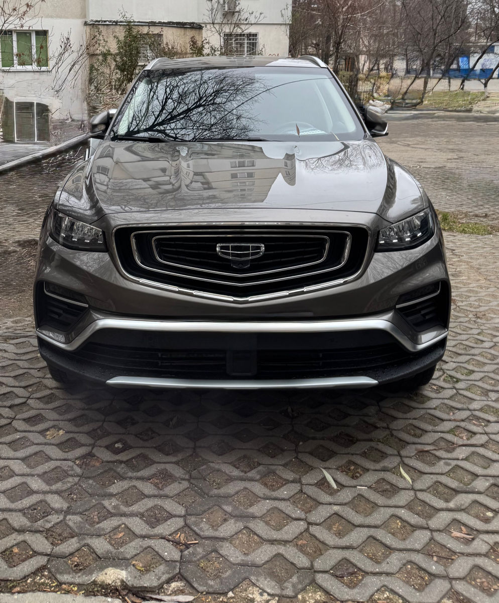 Geely Atlas Pro foto 0