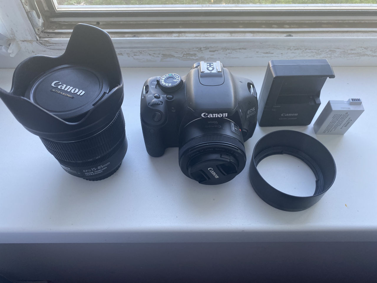 Canon EOS 600d +50mm 1.8f +1585mm 3.55.6f