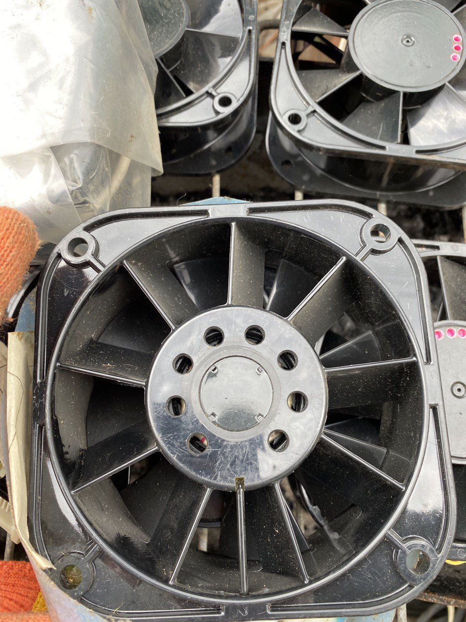 Вентилятор осевой 1,25эв-2,8-6-3270У4 (140х140х51мм)