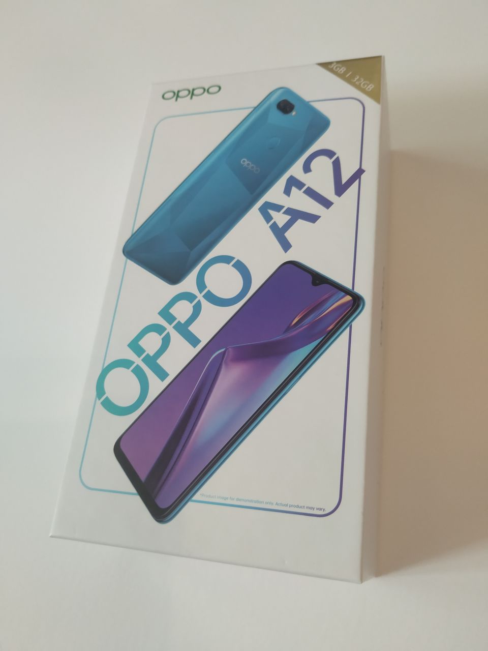 Oppo 12A 3/32 1600 лей. Новый