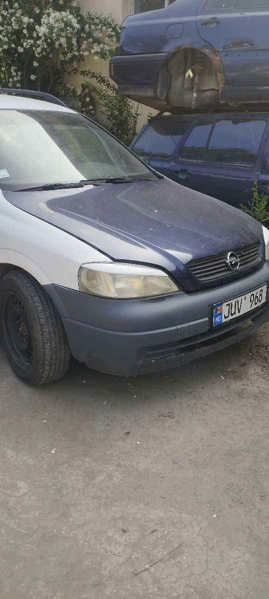Opel Astra фото 0