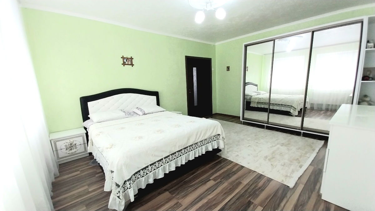 Spre vinzare casa 2 nivele Ialoveni . foto 5