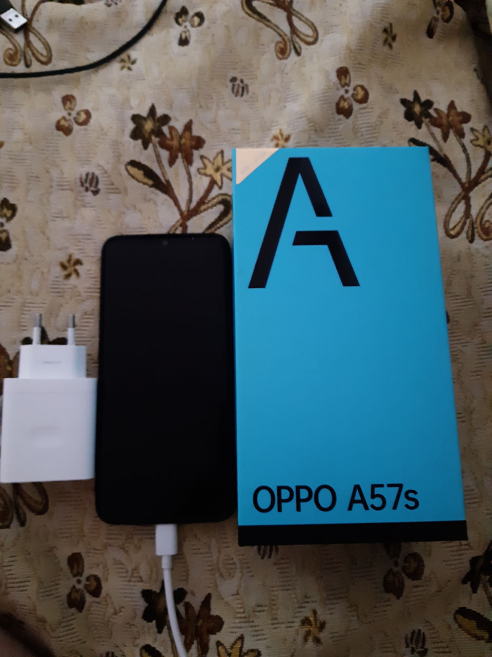 OPPO A57s foto 0